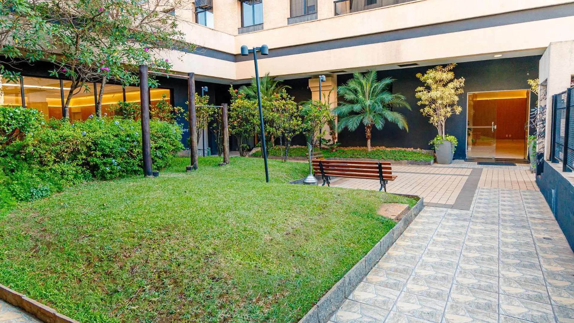 Flat Excelente Em Frente Ao Aeroporto De Congonhas - H1901 Hotel Sao Paulo 4*,  Brazil